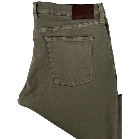 LL Bean Men's BeanFlex Pants 42x32 Loden Green Standard Fit Straight Leg EUC - Picture 10 of 13